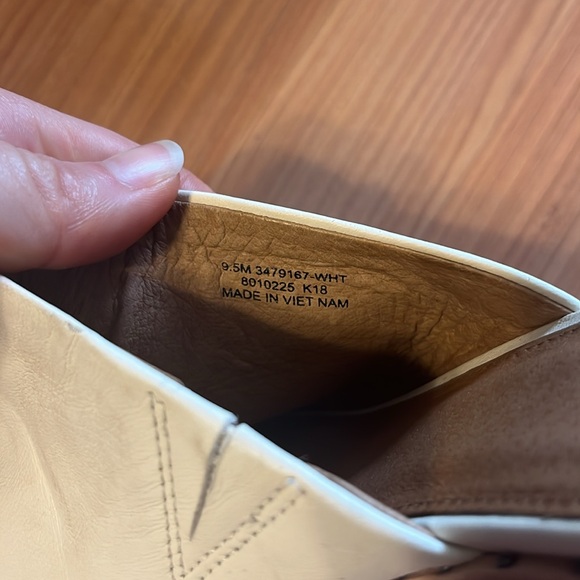 Frye leather block heel sandals. White. Size 9.5 - Picture 9 of 13